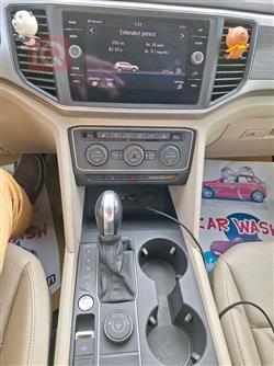 ڤۆڵکسواگن ئەتلەس